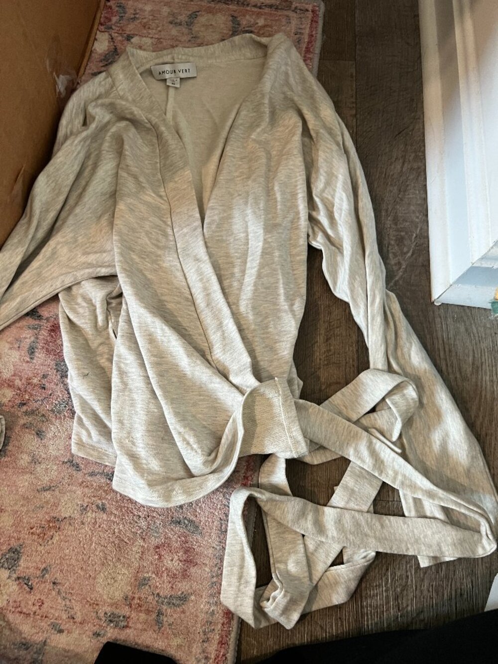 Amour Vert xs grat‎ wrap top